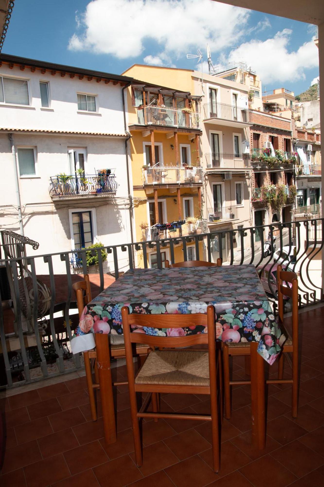 Casa Vacanze Il Vicolo 타오르미나 외부 사진